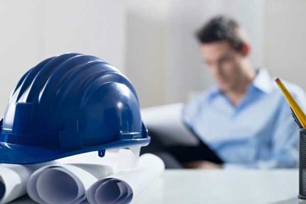 Обучение охране труда: ключ к безопасной работе на предприятии